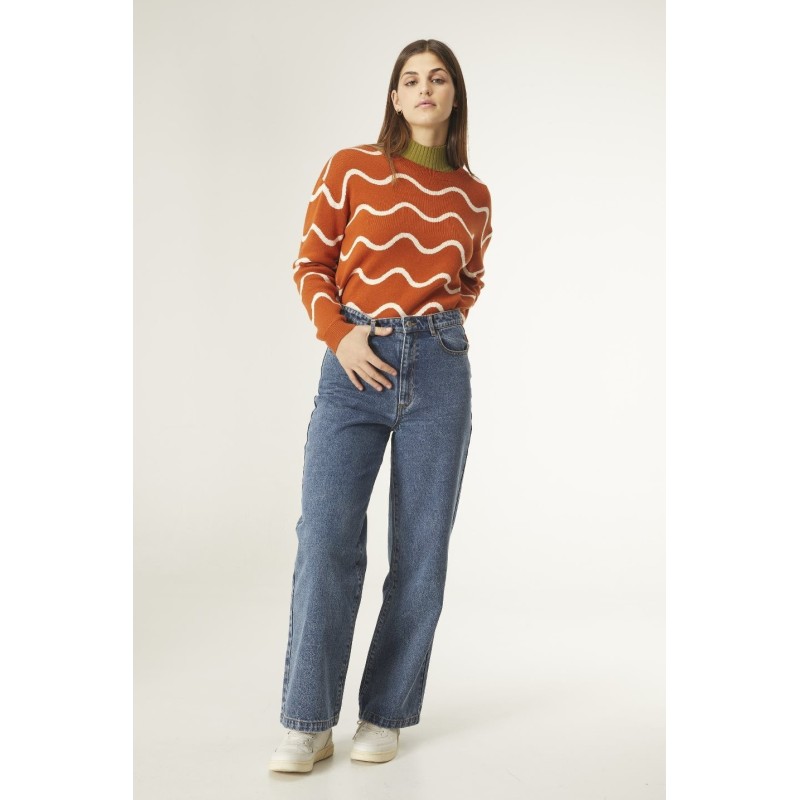 PANTALÓN VAQUERO RECTO CON CINCO BOLSILLOS