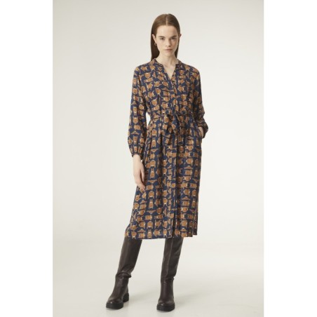 VESTIDO MIDI CON ESCOTE PICO Y CINTURÓN CON ANIMAL PRINT DE LEOPARDOS.