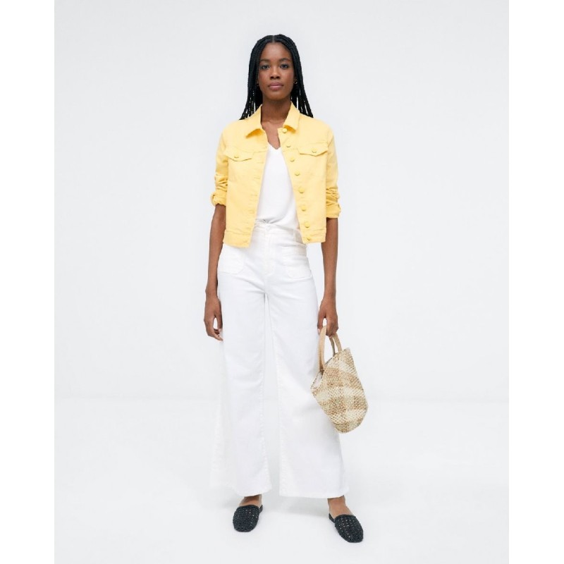 CAZADORA TIPO DENIM.