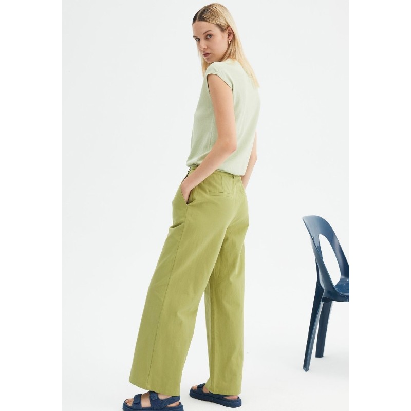 PANTALÓN VERDE