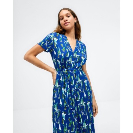 VESTIDO CAMISERO CON CUELLO MAO Y MANGA CORTA.