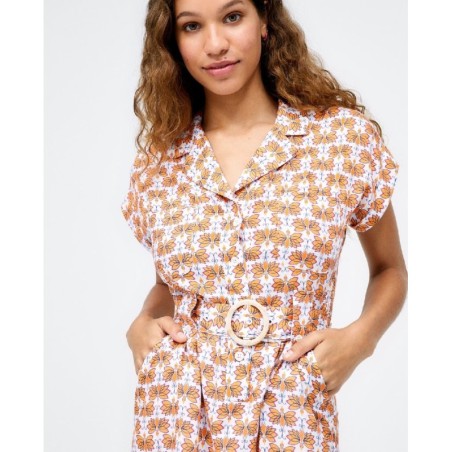 VESTIDO CORTO CAMISERO CON CINTURÓN.