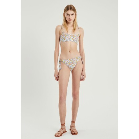 BRAGUITA CLÁSICA DE BIKINI CON LAZADA Y ANIMAL PRINT.