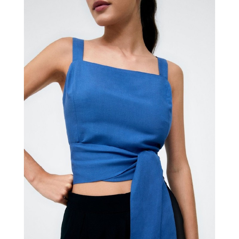 TOP DE TIRANTES ANUDADO EN CINTURA,.