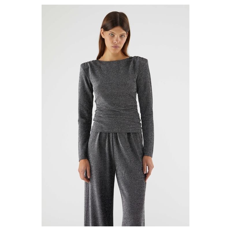 CAMISETA GRIS,MANGA LARGA.