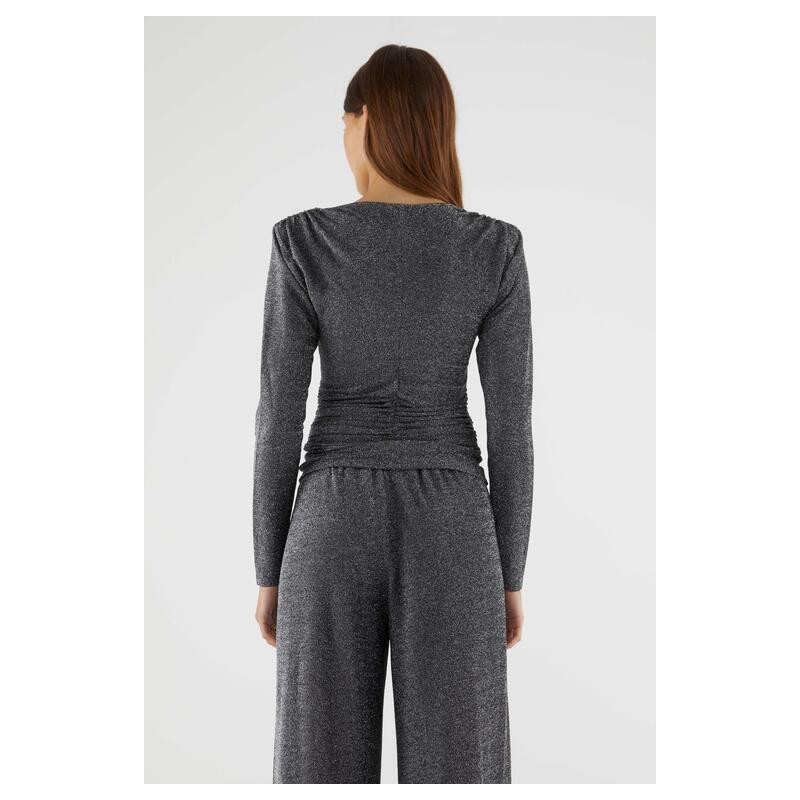 CAMISETA GRIS,MANGA LARGA.