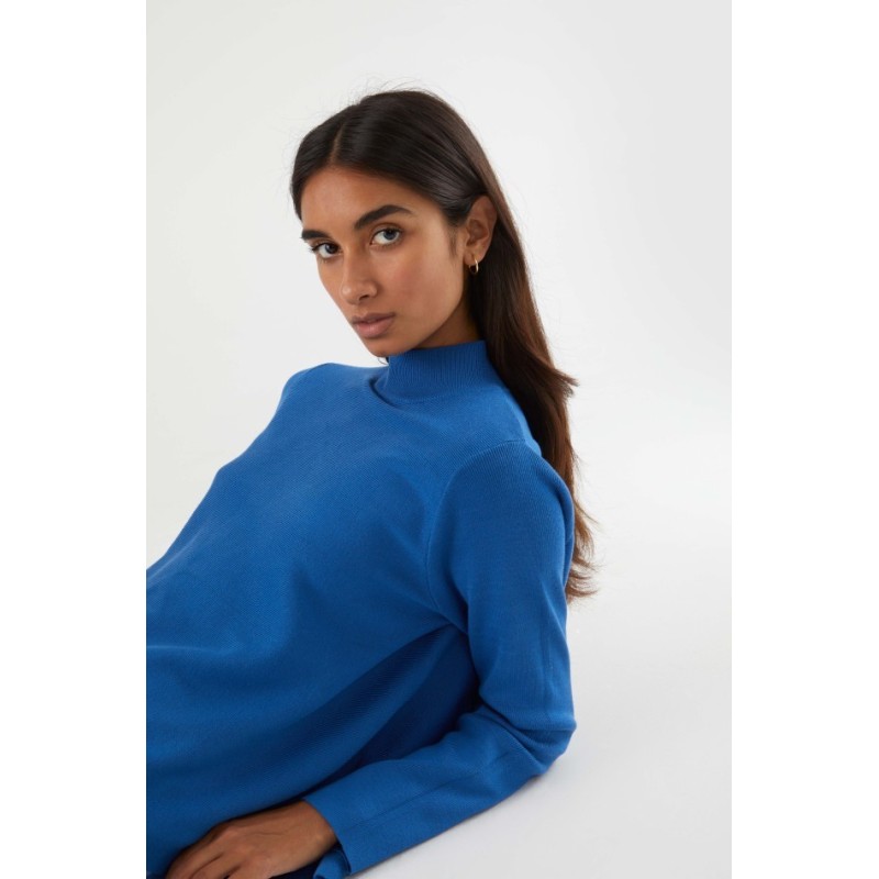 JERSEY EVASÉ DE CUELLO ALTO.