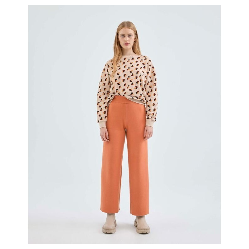 PANTALÓN LARGO RECTO DE PUNTO.