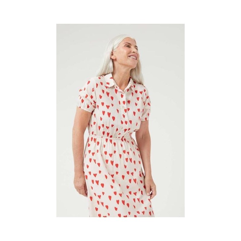 Vestido largo de manga corta con estampado de corazones