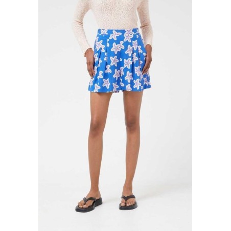 SHORT VISCOSA LENZING ECOVERO CON ESTAMPADO DE ESTRELLAS.