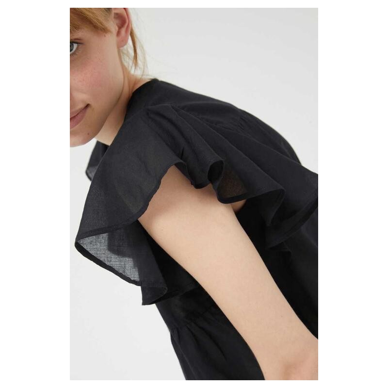 TOP ESCOTE PICO SIN MANGAS.