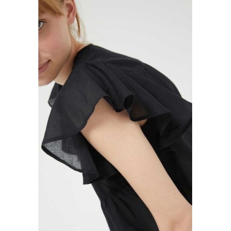 TOP ESCOTE PICO SIN MANGAS.