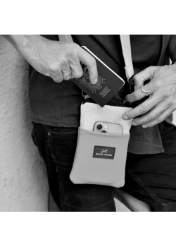BOLSO BANDELRA,MÓVIL IMPERMEABLE. 2