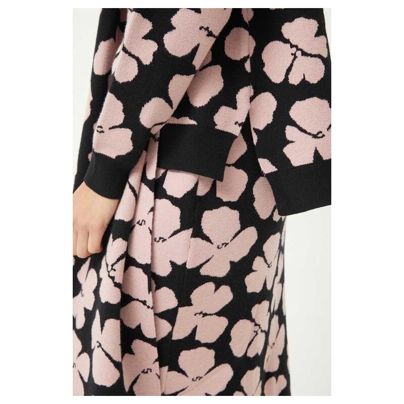 Jersey de punto jacquard estampado floral Jacinto.