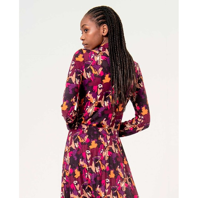 Camisa entallada,manga larga.