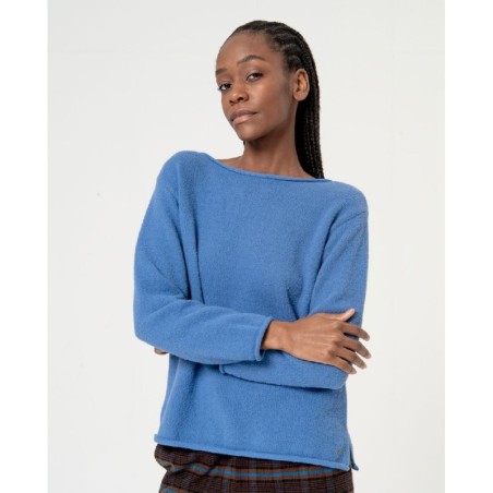 Jersey de punto escote barco.