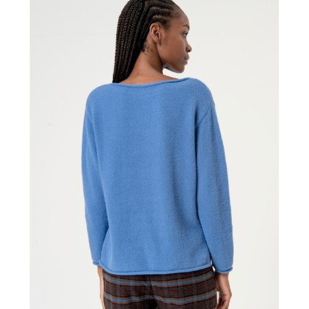 Jersey de punto escote barco.