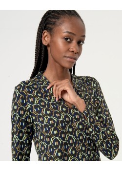 Vestido recto a rodilla,escote barco. 2