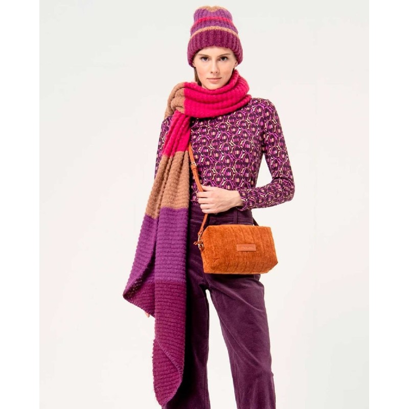 Bufanda de punto a rayas