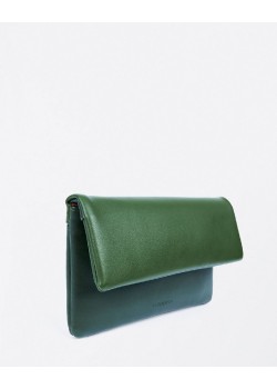 Cartera blanda bicolor con solapa. 2