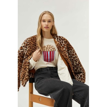 Camiseta con print de palomitas.