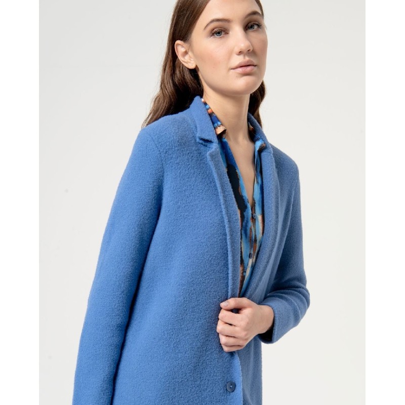 Abrigo de punto,cruce simple 2 botones.