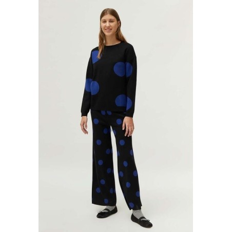 Jersey de punto jacquard estampado de lunares azules.