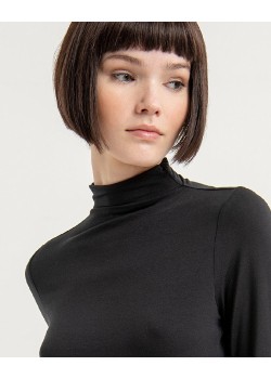 Camiseta cuello perkins entallada. 2