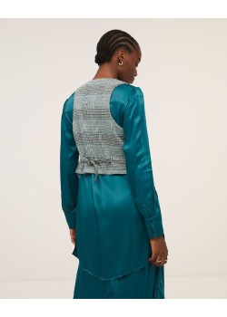 Chaleco corto abotonado. 2