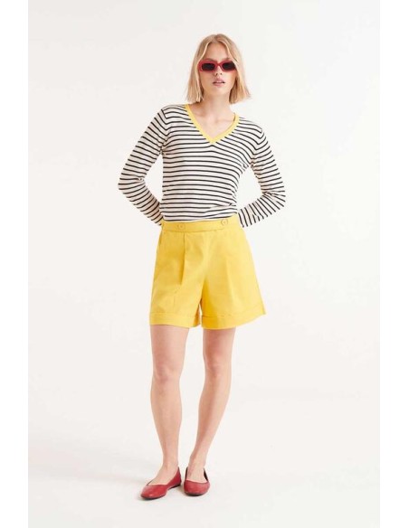 JERSEY DE PUNTO,CUELLO PICO DE RAYAS.