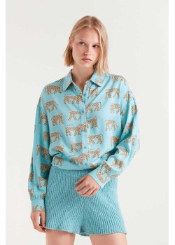 CAMISA FLUIDA ESTAMPADO JAGUAR.