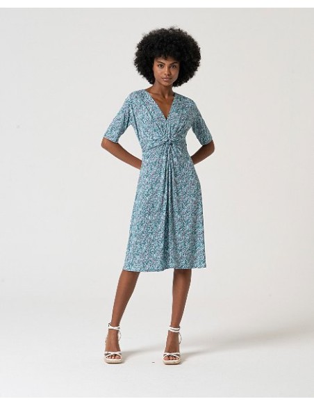 VESTIDO CON DETALLE NUDO EN CINTURILLA.