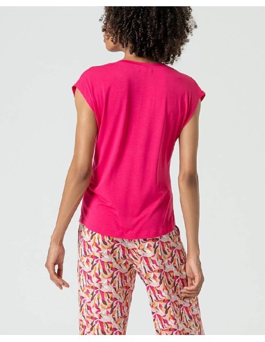 CAMISETA SIN MANGAS,ESCOTE PICO.