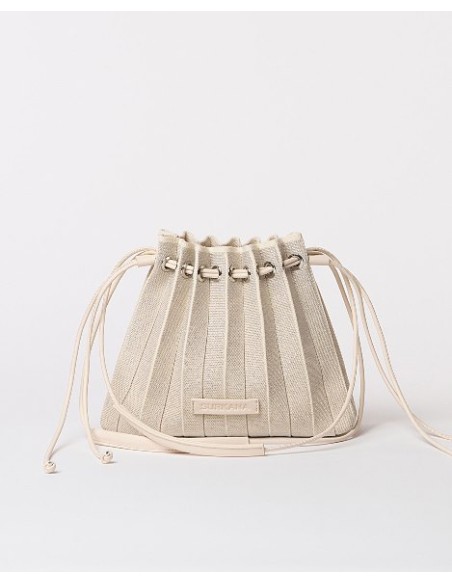 BOLSO PLISADO CON ASA MULTIPOSICIÓN.