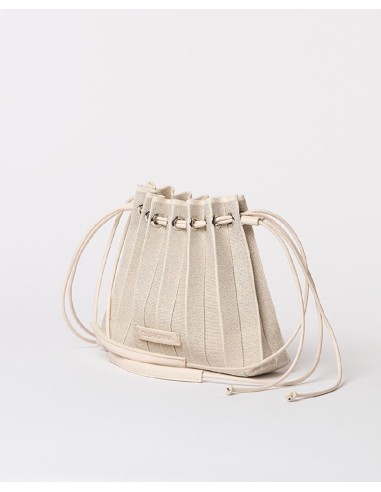 BOLSO PLISADO CON ASA MULTIPOSICIÓN.