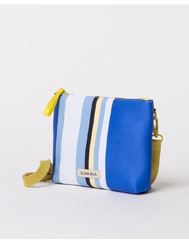 BOLSO ESTAMPADO CON ASA REGULABLE.