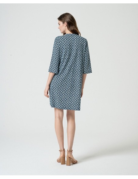 VESTIDO ESCOTE PICO CON MANGA ACAMPANADA.