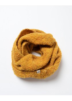 CUELLO TEJIDO BOUCLÉ.