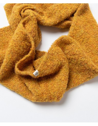 CUELLO TEJIDO BOUCLÉ.