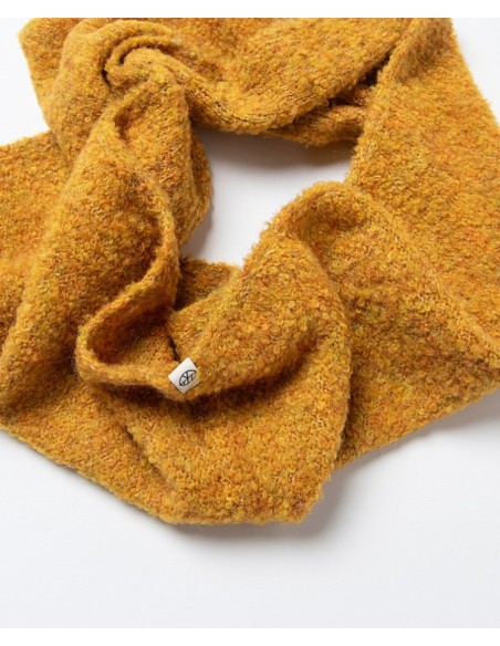 CUELLO TEJIDO BOUCLÉ.