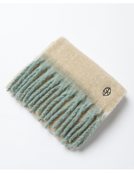 BUZANDA  PLANA Y MULLIDA CON FLECOS.