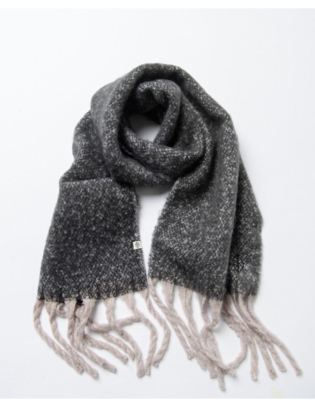 BUZANDA PLANA Y MULLIDA CON FLECOS.