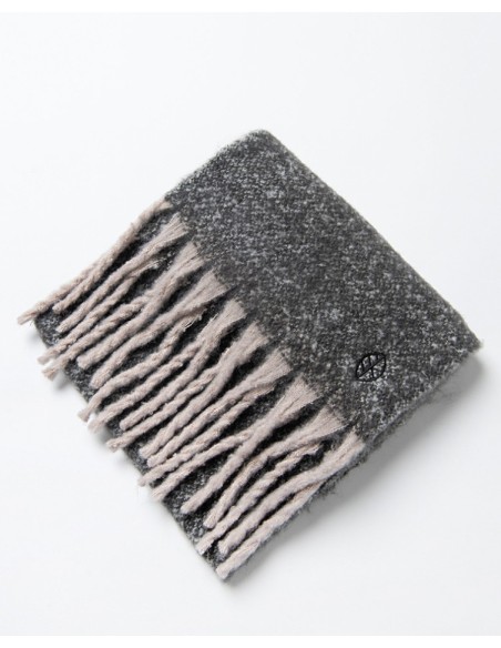 BUZANDA PLANA Y MULLIDA CON FLECOS.