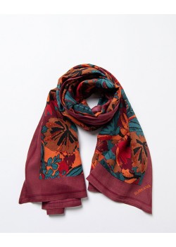 PAÑUELO RECTANGULAR ESTAMPADO.