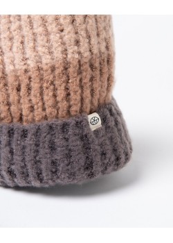 GORRO TRICOTADO CON VUELTA MODULABLE. 2