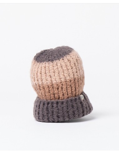 GORRO TRICOTADO CON VUELTA MODULABLE.
