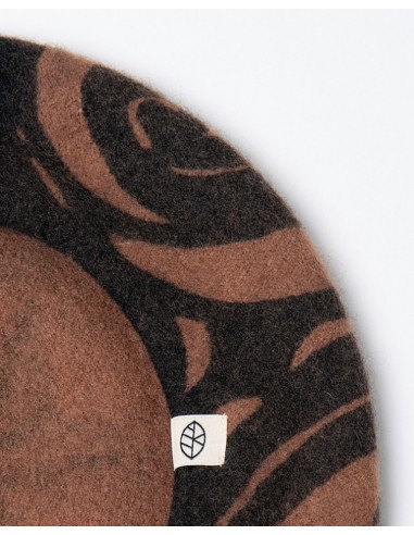 BOINA ESTAMPADA DE LANA.