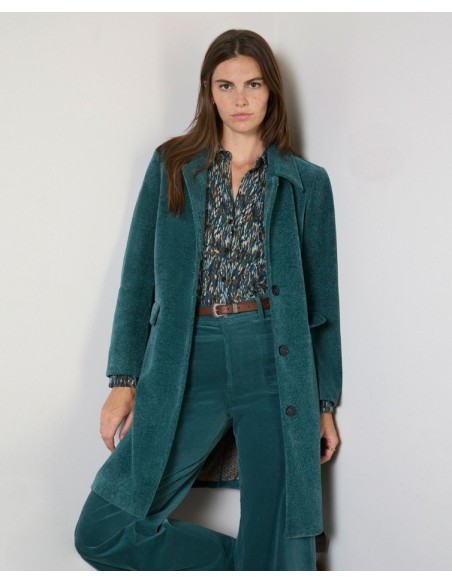 CAMISA ELÁSTICA Y FLUIDA MANGA LARGA.