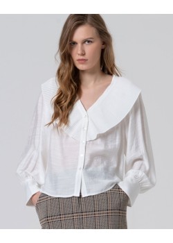 CAMISA CON CUELLO BABYDOLL XL.