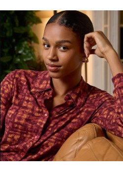 CAMISA ESTAMPADA MANGA LARGA. 2